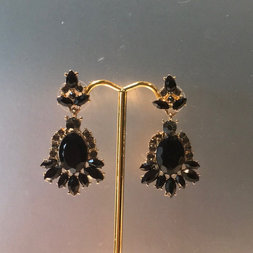 Black rhinestone/gold tone drop/dangle post earrings EUC Gorgeous sparklers - Picture 3 of 10